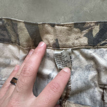 Load image into Gallery viewer, Vintage Mossy Oak Forest Floor Camo Adjustable Waist Pants (L)