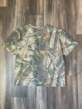 Load image into Gallery viewer, Vintage Realtree Hardwoods Camo T-Shirt (XL)