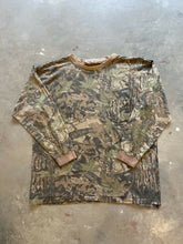 Load image into Gallery viewer, 90’s Realtree Camo Long Sleeve Shirt (XL) 🇺🇸