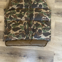 Load image into Gallery viewer, Browning camo down vest M/L
