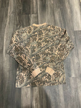 Load image into Gallery viewer, 1990’s Mossy Oak Treestand Camo Long Sleeve Shirt (M)