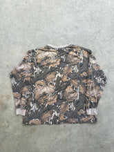 Load image into Gallery viewer, Vintage MossyOak Fall Foliage Camo Longsleeve Pocket T-Shirt (XXL)