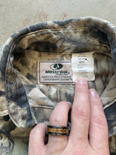 Load image into Gallery viewer, Vintage Mossy Oak Breakup Camo Youth Button Up Shirt (Y-S)