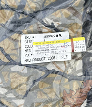 Load image into Gallery viewer, Vintage Cabelas Skyline Camo Zip Up