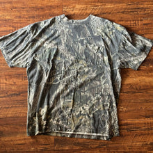 Load image into Gallery viewer, 00’s Mossy Oak Camo Classics Break Up Pocket Shirt (XL)