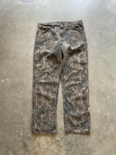 Load image into Gallery viewer, Vintage Mossy Oak Treestand Camo Denim Pants (L)