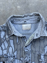Load image into Gallery viewer, Vintage Deerskin Treebark Camo Distressed Chamois (L/XL)