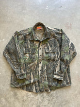 Load image into Gallery viewer, Vintage Winchester Trebark Camo Chamois Shirt (XL)
