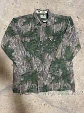 Load image into Gallery viewer, Vintage Mossy Oak Shadow Lead Button Up Shirt (L/XL)