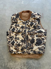 Load image into Gallery viewer, Vintage Duck Camo Vest (L)