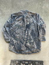 Load image into Gallery viewer, Vintage Gen 1 MossyOak Breakup Camo Chamois (XL)