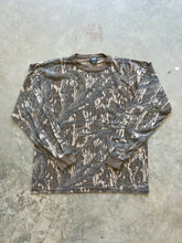 Load image into Gallery viewer, Vintage Mossy Oak Treestand Camo Long Sleeve Shirt (M)