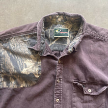 Load image into Gallery viewer, Vintage Mossy Oak Breakup Camo Button Up Shirt (L)