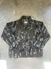 Load image into Gallery viewer, Vintage Trebark Camo Lightweight Pullover Shirt (XL)