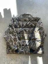 Load image into Gallery viewer, Vintage Browning Mossy Oak Treestand Puffer Jacket (XL)