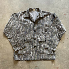 Load image into Gallery viewer, Vintage Realtree Camo Shacket (L)