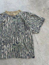 Load image into Gallery viewer, Vintage Sports Afield Realtree Camo Pocket T(M)