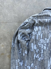 Load image into Gallery viewer, Vintage Deerskin Treebark Camo Distressed Chamois (L/XL)