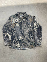 Load image into Gallery viewer, Vintage MossyOak Breakup Camo Button-Up (S)