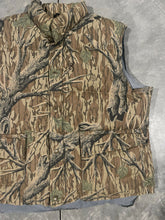 Load image into Gallery viewer, 90’s Browning Mossy Oak Treestand Down Vest (XL)