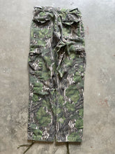 Load image into Gallery viewer, Vintage Mossy Oak Full Foliage Camo Adjustable Waist Pants (S)