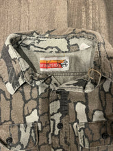 Load image into Gallery viewer, Vintage Winchester Trebark Camo Chamois Shirt (XL)
