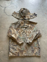 Load image into Gallery viewer, Vintage Realtree Advantage Camo Jacket (XL)