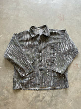 Load image into Gallery viewer, Vintage 3-Pocket Realtree Camo Jacket (2XL)