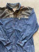 Load image into Gallery viewer, 2000’s Denim Mossy Oak Breakup Camo Button Up Shirt (2XL)