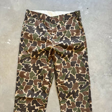 Load image into Gallery viewer, Vintage Duxbak Duck Camo Pants (L)