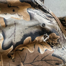 Load image into Gallery viewer, Vintage Realtree Advantage Camo Turkey Vest (L)