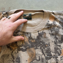 Load image into Gallery viewer, Vintage Natural Gear Camo Shirt (XL)