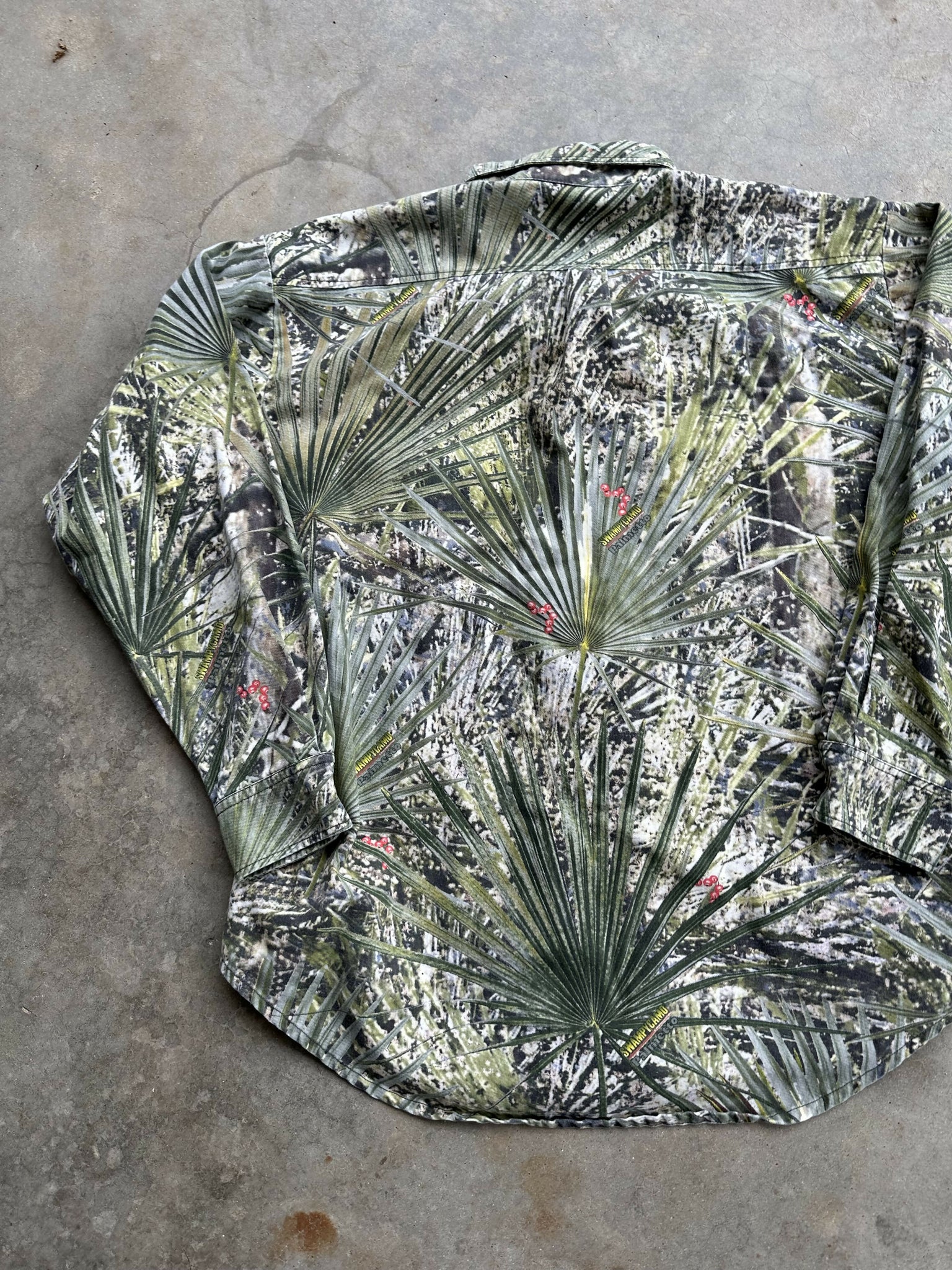 Vintage Chad Hatton's Swampy Camo Longsleeve Shirt (L) – Camoretro