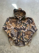 Load image into Gallery viewer, Vintage Fleece Realtree Advantage Camo Hoodie (2XL)