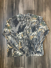 Load image into Gallery viewer, Vintage Mossy Oak Breakup Camo Long Sleeve Shirt (2XL)