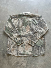 Load image into Gallery viewer, Vintage Realtree Camo Button Up Shirt (XL)