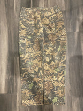 Load image into Gallery viewer, Vintage Mossy Oak Forest Floor Camo Cotton Sweatpants (L)
