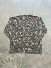 Load image into Gallery viewer, Vintage Mossy Oak Treestand Camo Long Sleeve Shirt (M)