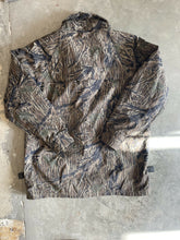 Load image into Gallery viewer, Vintage Mossy Oak Treestand Camo Columbia Jacket (XL)