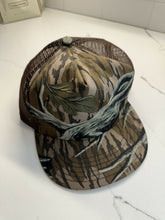 Load image into Gallery viewer, Treestand 5Panel Mesh SnapBack