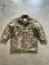 Load image into Gallery viewer, Vintage Duxbak Realtree Camo Jacket (M)