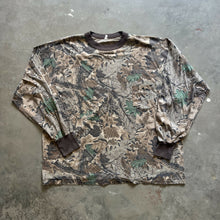 Load image into Gallery viewer, Vintage Realtree Advantage Camo Long Sleeve Shirt (2XL)