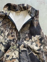 Load image into Gallery viewer, Vintage Mossy Oak Breakup Camo Fleece Vest (M)