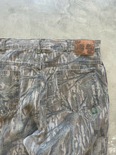 Load image into Gallery viewer, Vintage Mossy Oak Treestand Camo Denim Pants (L)