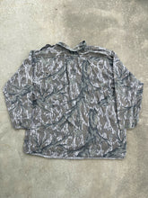 Load image into Gallery viewer, Vintage MossyOak Treestand Camo ButtonUp (XXL/XXXL)