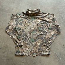 Load image into Gallery viewer, Vintage Realtree Advantage Camo Turtle Neck Shirt (L)