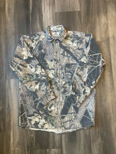 Load image into Gallery viewer, Vintage 1st Generation Mossy Oak Breakup Camo Button Up Shirt (L)