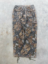 Load image into Gallery viewer, Vintage MossyOak Fall Foliage Camo Adjustable Waist Pants (29-33x31.5)