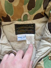 Load image into Gallery viewer, Vintage Eddie Bauer Duck Camo Jacket (M)