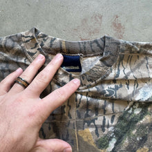 Load image into Gallery viewer, Vintage Mossy Oak Shadow Branch Camo Long Sleeve Shirt (M)